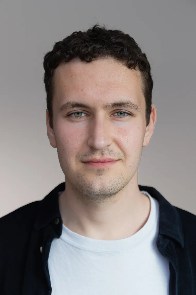 Porträt von Felix Reichel, Gründer und Geschäftsführer von Frame de la Frame